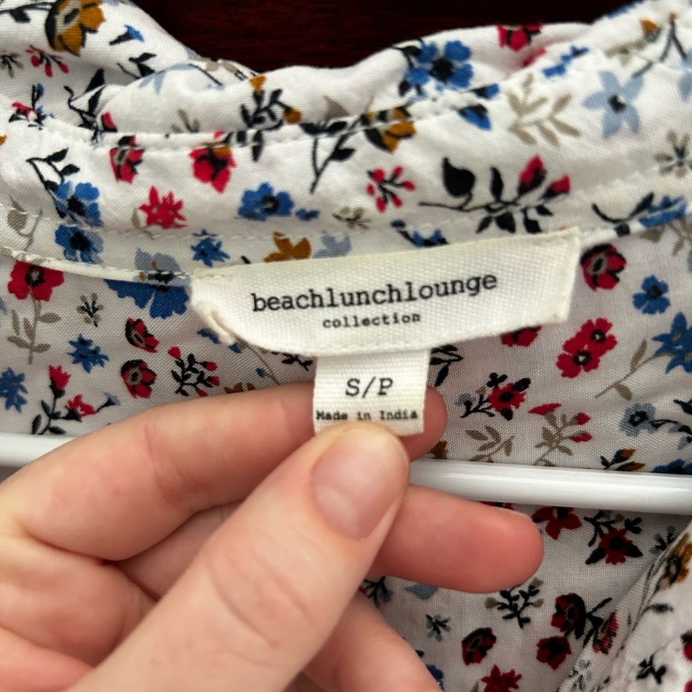 Beach Lunch Lounge Button Down Floral Shirt - image 5